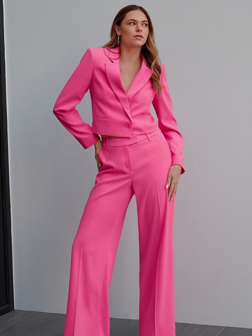 BNWT EXPRESS CROPPED PINK BLAZER SZ M